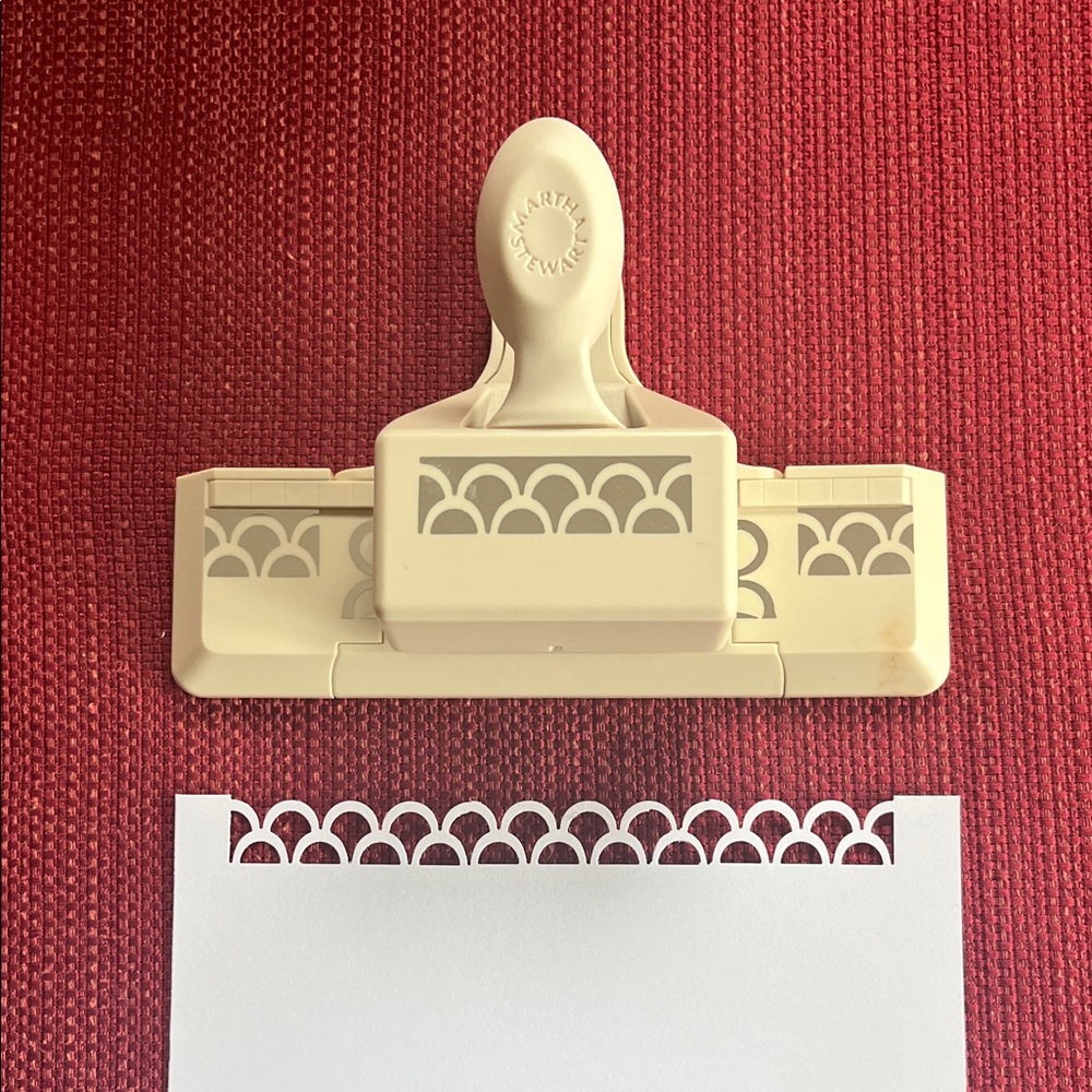 Martha Stewart Ivory Border Punch